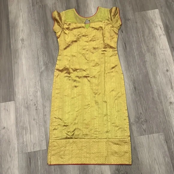 Women’s handmade kurta, EUC - Picture 2 of 10